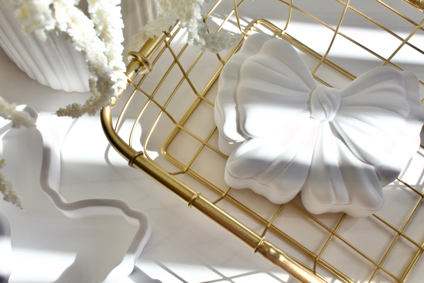 Bow trinket dish