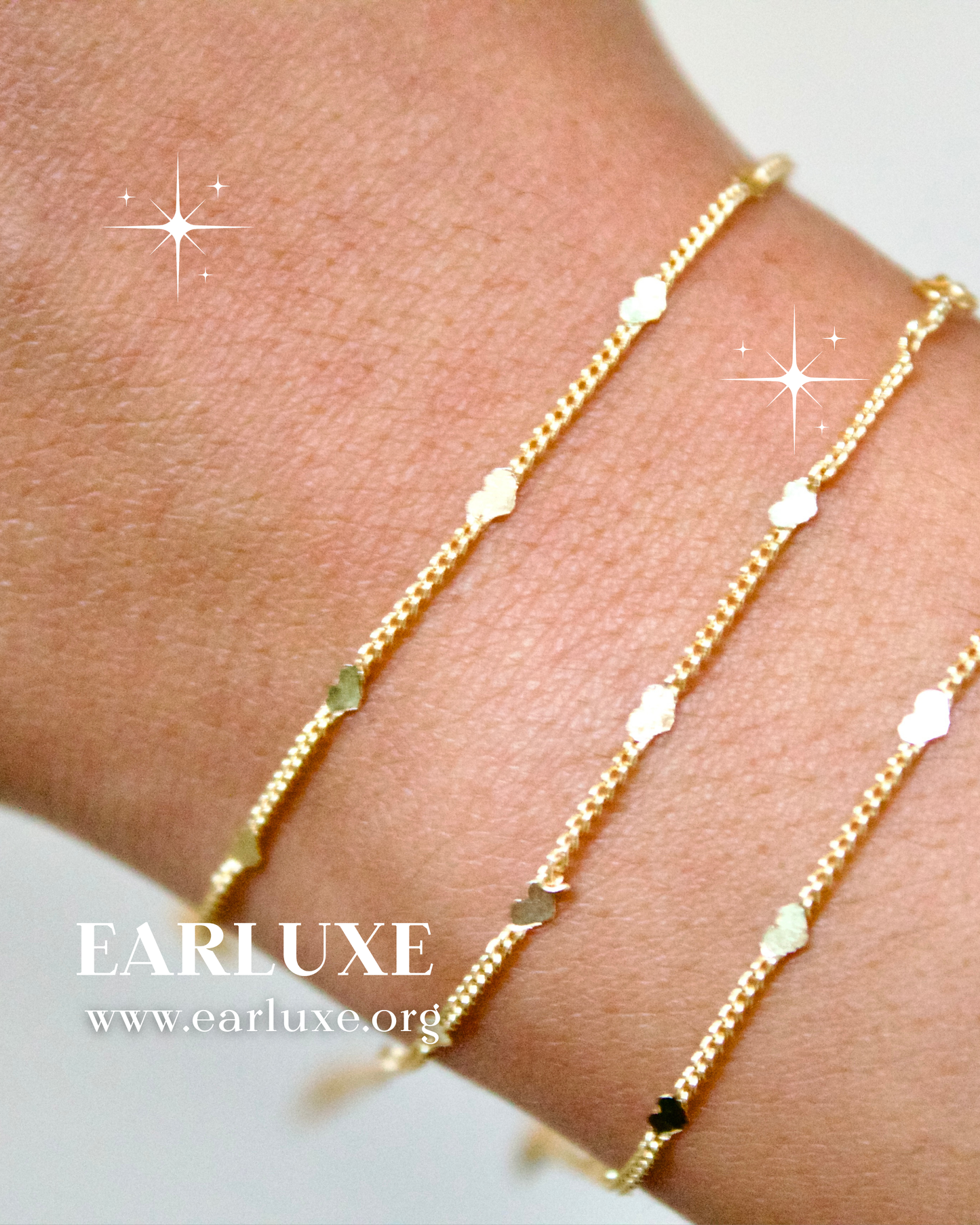 Scattered heart bracelet