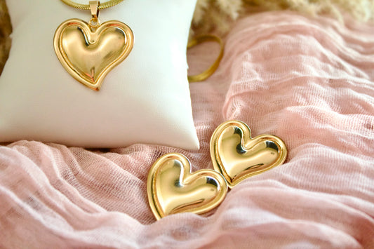 Gold heart with matching necklace