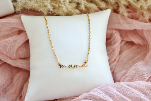 MAMA necklace